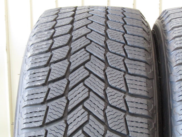 溝ありミシュラン付き・アウディ・A4・A4アバント【ホイール】アウディ　8W系　A4純正　10スポークデザイン【タイヤ】ミシュラン　Xアイススノー（保土ヶ谷本店）