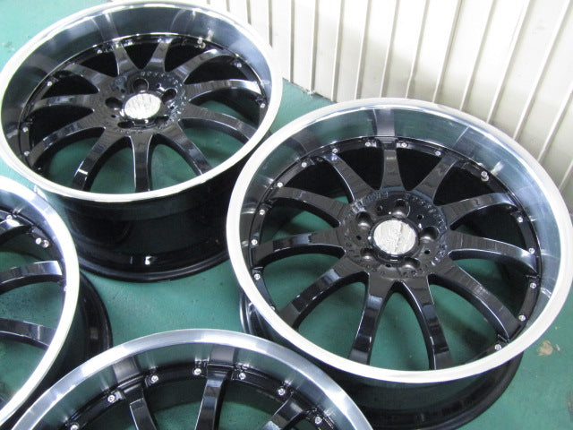 生産終了品の深リム・レクサス・LS460【ホイール】カールソン　1/11RS　ブラックエディション【タイヤ】NITTO（ニットー）INVO（インヴォ）（保土ヶ谷本店）