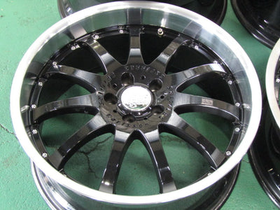 生産終了品の深リム・レクサス・LS460【ホイール】カールソン　1/11RS　ブラックエディション【タイヤ】NITTO（ニットー）INVO（インヴォ）（保土ヶ谷本店）