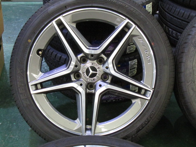 現品特価・Aクラス・W177・Bクラス・W247・CLAクラス・C118【ホイール】メルセデスベンツ　W177　Aクラス純正　AMG5スポーク【タイヤ】フロント：ZEETEX（ジーテックス）HP2000vfm　リア：RockBrade（ロックブレード）Rock525（港北店）