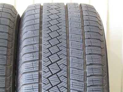 ガリキズ無しの美品・アウディ・A4・A4アバント【ホイール】アウディ　8W系　A4純正　5ダブルスポークデザイン【タイヤ】ピレリ　アイスゼロアシンメトリコ（保土ヶ谷本店）