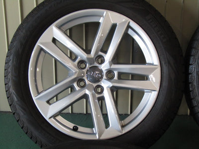 ガリキズ無しの美品・アウディ・A4・A4アバント【ホイール】アウディ　8W系　A4純正　5ダブルスポークデザイン【タイヤ】ピレリ　アイスゼロアシンメトリコ（保土ヶ谷本店）