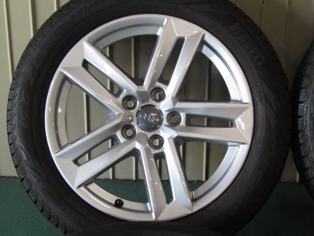 ガリキズ無しの美品・アウディ・A4・A4アバント【ホイール】アウディ　8W系　A4純正　5ダブルスポークデザイン【タイヤ】ピレリ　アイスゼロアシンメトリコ（保土ヶ谷本店）