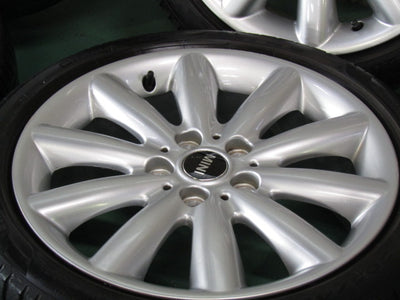 人気の純正品・MINI・クーパーS・ミニワン・カブリオ・F55・F56・F57【ホイール】MINI　F55/F56　クーパー純正　コスモススポーク499【タイヤ】コンチネンタル　エクストリームコンタクトDWS06Plus（保土ヶ谷本店）