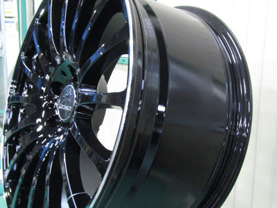 1台限定品・Eクラス・W213・S213【ホイール】カールソン　1/16RSR・GT　ブラックエディション【タイヤ】MINERVA（ミネルバ）F205（港北店）