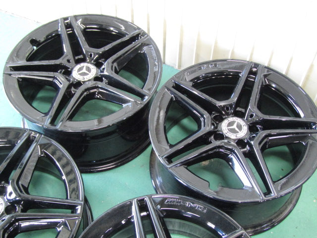 お洒落な冬・Cクラス・W205・S205【ホイール】メルセデスベンツ　W205　Cクラス後期純正　AMG5スポーク【タイヤ】ピレリ　アイスゼロアシンメトリコ（保土ヶ谷本店）