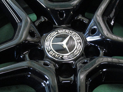黒がお洒落・Cクラス・W205・S205【ホイール】メルセデスベンツ　W205　Cクラス後期純正　AMG5スポーク【タイヤ】ハンコック　ベンタスS1Evo3（保土ヶ谷本店）