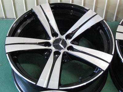 お買い得価格で冬準備・Cクラス・W205・W206・S206・S205【ホイール】メルセデスベンツ　W206　Cクラス　ウインター純正【タイヤ】ピレリ　ウインターアイスアシンメトリコPlusランフラット（保土ヶ谷本店）