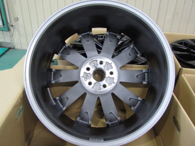 新車外し品・クラウンスポーツ・クラウンエステート【ホイール】トヨタ　AZSH36W系　クラウン　スポーツZ純正　ホイールのみ【タイヤ】無し（保土ヶ谷本店）