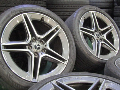 冬のお買い得セット・CLSクラス・C257・W257【ホイール】メルセデスベンツ　C257　CLSクラス純正　AMG5スポーク【タイヤ】ピレリ　ウインターアイスアシンメトリコPlus　ランフラット（保土ヶ谷本店）