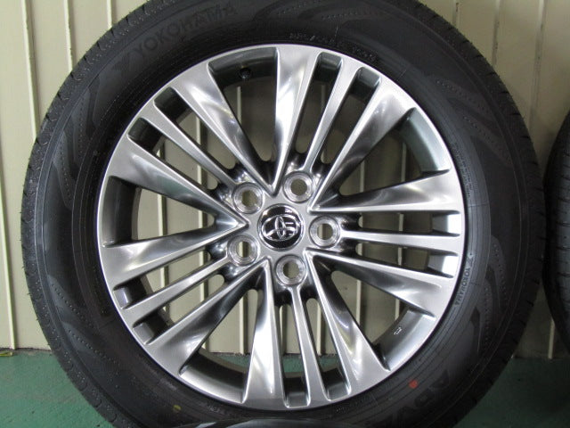 新車外し品・40系・アルファード・ヴェルファイア【ホイール】トヨタ　40系　アルファード　Zグレード純正【タイヤ】ヨコハマ　アドバンV03（港北店）