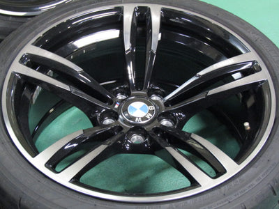 超溝ありで美品・M2・F87・M3・F80・M4・F82・F83【ホイール】BMW　F87　M2純正　ダブルスポークスタイリング437M　Forged【タイヤ】ヨコハマ　ADVAN　APEX　V601（保土ヶ谷本店）