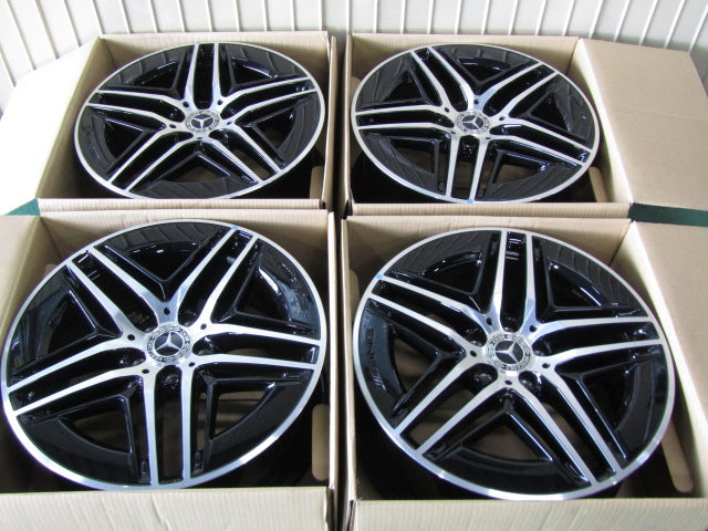 新車外しで新品タイヤ付き・Vクラス・W447【ホイール】メルセデスベンツ　W447　Vクラス後期　AMGラインパッケージ純正【タイヤ】コンチネンタル　エクストリームコンタクトDWS06Plus（保土ヶ谷本店）