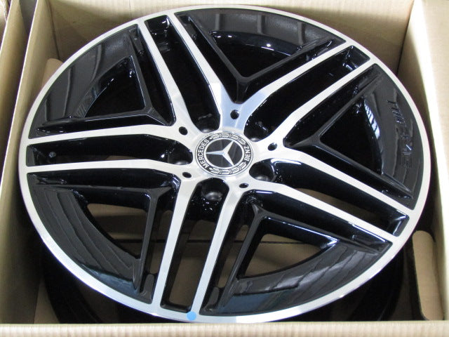 新車外しで新品タイヤ付き・Vクラス・W447【ホイール】メルセデスベンツ　W447　Vクラス後期　AMGラインパッケージ純正【タイヤ】コンチネンタル　エクストリームコンタクトDWS06Plus（保土ヶ谷本店）