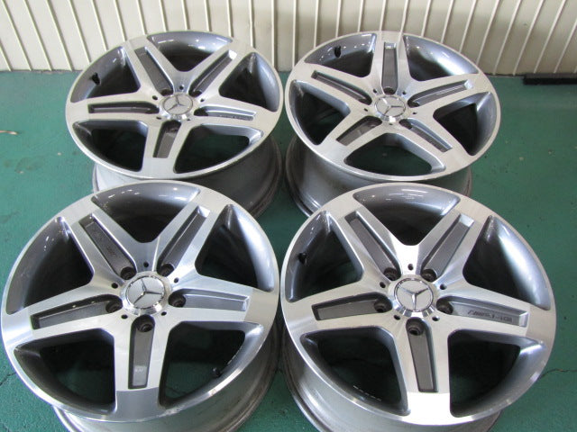 冬の準備に・Gクラス・W463・ゲレンデ【ホイール】メルセデスベンツ　W463　Gクラス　G550純正　AMG5スポーク【タイヤ】ヨコハマ　アイスガードG075SUV（保土ヶ谷本店）