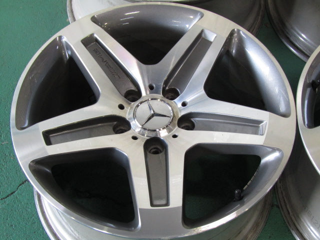 冬の準備に・Gクラス・W463・ゲレンデ【ホイール】メルセデスベンツ　W463　Gクラス　G550純正　AMG5スポーク【タイヤ】ヨコハマ　アイスガードG075SUV（保土ヶ谷本店）