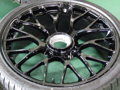 希少純正品・ポルシェ・911・991・ターボS【ホイール】ポルシェ　911系　991型　ターボS純正　Forged【タイヤ】ピレリ　ウインター240Serie2　ソットゼロ　ポルシェ承認タイヤ（保土ヶ谷本店）