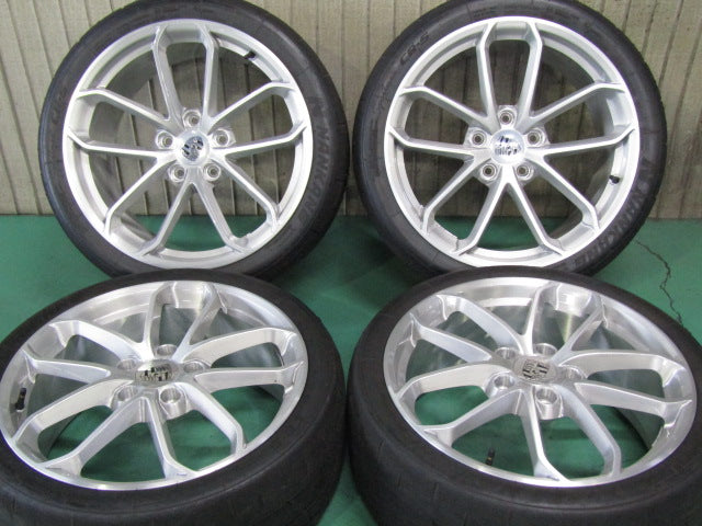 超希少品・ポルシェ・982型・718ケイマン・GT4・718スパイダー・ボクスター【ホイール】ポルシェ　982型　718ケイマン　GT4純正　ブラッシュド加工品【タイヤ】おまけタイヤ（港北店）
