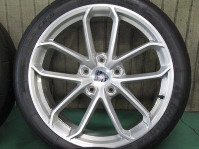 超希少品・ポルシェ・982型・718ケイマン・GT4・718スパイダー・ボクスター【ホイール】ポルシェ　982型　718ケイマン　GT4純正　ブラッシュド加工品【タイヤ】おまけタイヤ（港北店）