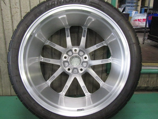 超希少品・ポルシェ・982型・718ケイマン・GT4・718スパイダー・ボクスター【ホイール】ポルシェ　982型　718ケイマン　GT4純正　ブラッシュド加工品【タイヤ】おまけタイヤ（港北店）