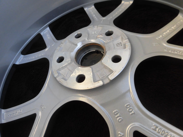ホイール】アウディ 純正 現行 8Y/GY RS3 ウィンター用 5スポーク Y 