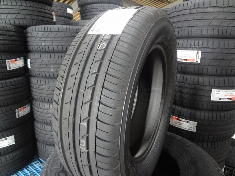 【タイヤ】185/60Ｒ14　75Ｓ　ヨコハマタイヤ　ＹＯＫＯＨＡＭＡ　ＴＩＲＥ　ＢｌｕＥａｒｔｈ　ＥＳ32　ブルーアース　イーエス　サンニー