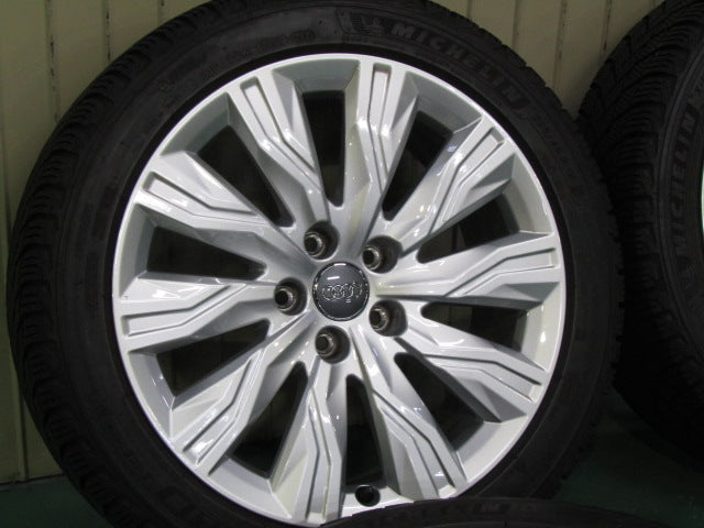 美品で溝ありの冬セット・アウディ・A4・A4アバント【ホイール】アウディ　8W系　A4純正　10アームグラビスデザイン【タイヤ】ミシュラン　Xアイススノー（保土ヶ谷本店）