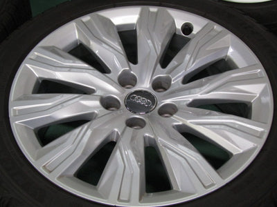 美品で溝ありの冬セット・アウディ・A4・A4アバント【ホイール】アウディ　8W系　A4純正　10アームグラビスデザイン【タイヤ】ミシュラン　Xアイススノー（保土ヶ谷本店）