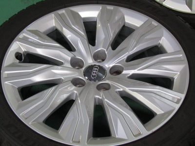 美品で溝ありの冬セット・アウディ・A4・A4アバント【ホイール】アウディ　8W系　A4純正　10アームグラビスデザイン【タイヤ】ミシュラン　Xアイススノー（保土ヶ谷本店）