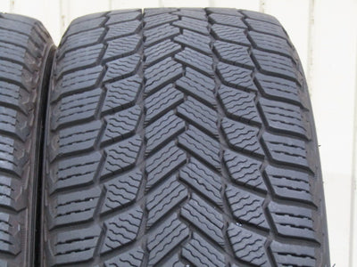 美品で溝ありの冬セット・アウディ・A4・A4アバント【ホイール】アウディ　8W系　A4純正　10アームグラビスデザイン【タイヤ】ミシュラン　Xアイススノー（保土ヶ谷本店）