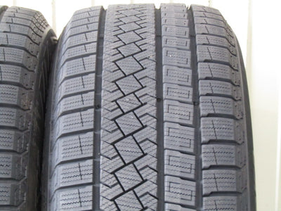 希少な冬セット・Cクラス・W206・オールテレイン【ホイール】メルセデスベンツ　W206　Cクラス　オールテレイン純正【タイヤ】ピレリ　アイスゼロアシンメトリコ（保土ヶ谷本店）