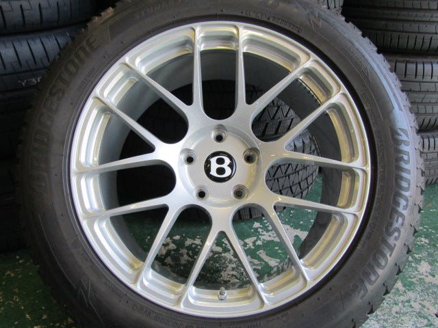 ベントレー・ベンテイガ【ホイール】BC　Forged　RS40【タイヤ】ブリヂストン　ブリザックDM-V3（港北店）