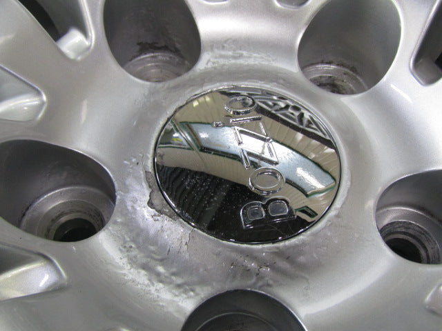 ▲冬物発送限定品▼・クライスラーJeep・グランドチェロキー【ホイール】グランドチェロキー専用　Bozzio　シルバーカラー【タイヤ】グッドイヤー　アイスナビSUV（保土ヶ谷本店）