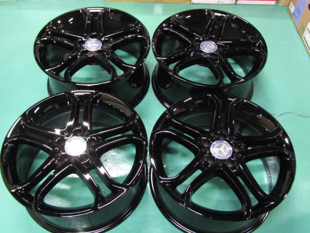 現品特価品・Eクラス・W212・Cクラス・W205【ホイール】メルセデスベンツ　C207　Eクラスクーペ純正　グロスブラック【タイヤ】ピレリ　ウインターアイスアシンメトリコPlus　ランフラット（港北店）