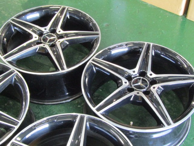 ブラックのAMG・Cクラス・W205・S205【ホイール】メルセデスベンツ　W205　Cクラス　C43AMG純正【タイヤ】コンチネンタル　エクストリームコンタクトDWS06Plus（保土ヶ谷本店）