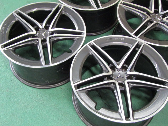 希少な冬商品・CLAクラス・CLA45AMG・CLA45SAMG・Aクラス・A45AMG・A45SAMG【ホイール】メルセデスベンツ　C118　CLAクラス　CLA45SAMG純正【タイヤ】ヨコハマ　アイスガードIG80（保土ヶ谷本店）