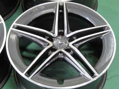 希少で綺麗品・CLAクラス・CLA45AMG・CLA45SAMG・Aクラス・A45AMG・A45SAMG【ホイール】メルセデスベンツ　C118　CLAクラス　CLA45SAMG純正【タイヤ】ミシュラン　パイロットスポーツ4S（保土ヶ谷本店）