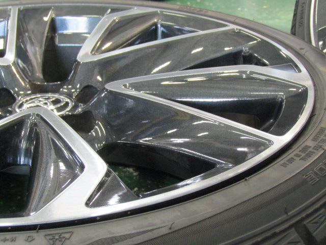 カローラスポーツ・プリウス【ホイール】トヨタ　20系　カローラスポーツ　G/Z純正【タイヤ】MINERVA（ミネルバ）F205（港北店）