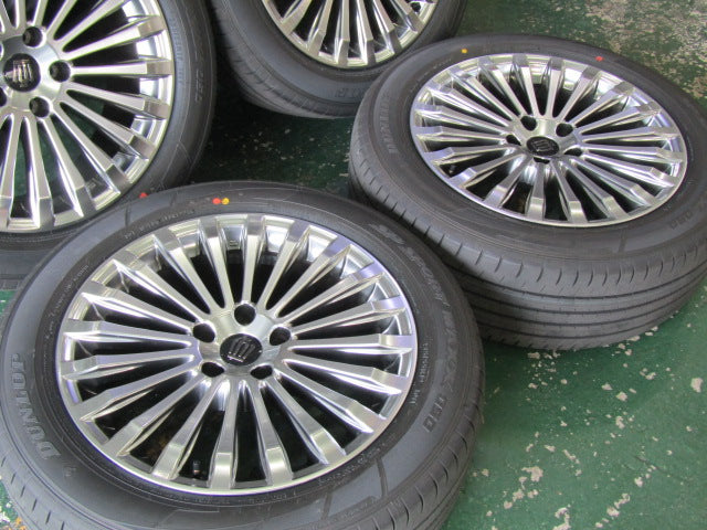 クラウンセダン・ミライ・新車外し品【ホイール】トヨタ 30系 クラウン 