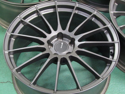 希少サイズ・アウディ・TTクーペ・TTSクーペ【ホイールENKEI（エンケイ）レーシングレボリューション　RS05RR】【タイヤ】MINERVA（ミネルバ）F205（保土ヶ谷本店）