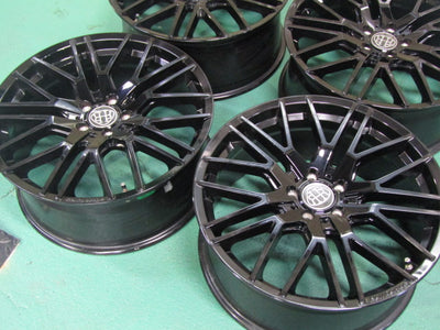 20インチがお買い得・Aクラス・W177・Bクラス・W247・CLA・C118・X118・Cクラス・W205・W206【ホイール】ロルフハルトゲ　X10Evo　ブラックエディション【タイヤ】MINERVA（ミネルバ）F205（保土ヶ谷本店）