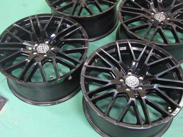 20インチがお買い得・Aクラス・W177・Bクラス・W247・CLA・C118・X118・Cクラス・W205・W206【ホイール】ロルフハルトゲ　X10Evo　ブラックエディション【タイヤ】MINERVA（ミネルバ）F205（保土ヶ谷本店）
