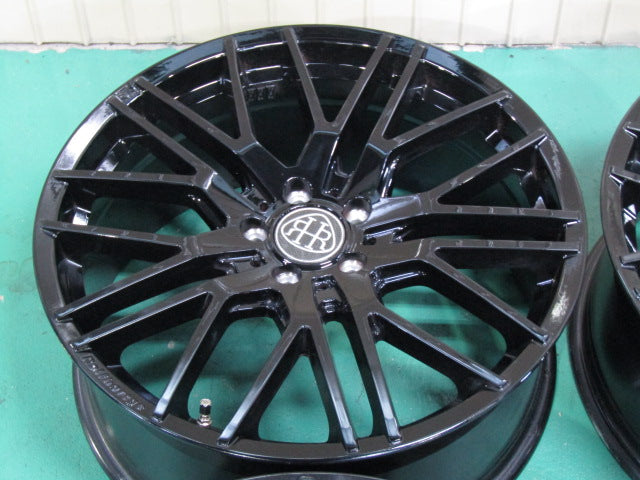 20インチがお買い得・Aクラス・W177・Bクラス・W247・CLA・C118・X118・Cクラス・W205・W206【ホイール】ロルフハルトゲ　X10Evo　ブラックエディション【タイヤ】MINERVA（ミネルバ）F205（保土ヶ谷本店）