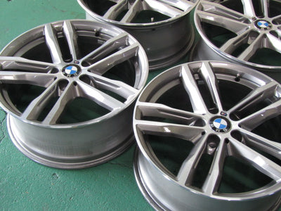 超希少限定モデル・BMW・3シリーズ・F30・F31・4シリーズ・F32・F33・F36【ホイール】BMW　F30　3シリーズ　限定車純正　ダブルスポークスタイリング704M【タイヤ】コンチネンタル　エクストリームコンタクトDWS06Plus（保土ヶ谷本店）