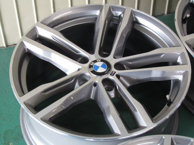 超希少限定モデル・BMW・3シリーズ・F30・F31・4シリーズ・F32・F33・F36【ホイール】BMW　F30　3シリーズ　限定車純正　ダブルスポークスタイリング704M【タイヤ】コンチネンタル　エクストリームコンタクトDWS06Plus（保土ヶ谷本店）