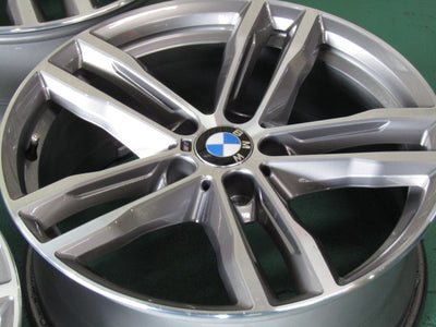 超希少限定モデル・BMW・3シリーズ・F30・F31・4シリーズ・F32・F33・F36【ホイール】BMW　F30　3シリーズ　限定車純正　ダブルスポークスタイリング704M【タイヤ】コンチネンタル　エクストリームコンタクトDWS06Plus（保土ヶ谷本店）