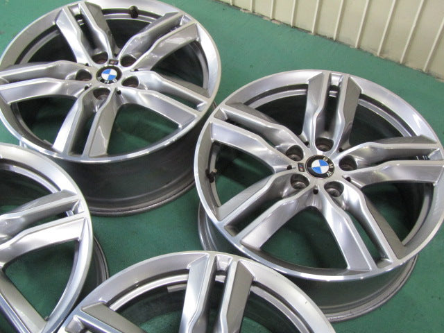 冬の特別価格・BMW・X1・F48・X2・F39・MINI・F30・クロスオーバー【ホイール】BMW　F48　X1純正　ダブルスポークスタイリング570M【タイヤ】ピレリ　アイスゼロアシンメトリコ（保土ヶ谷本店）