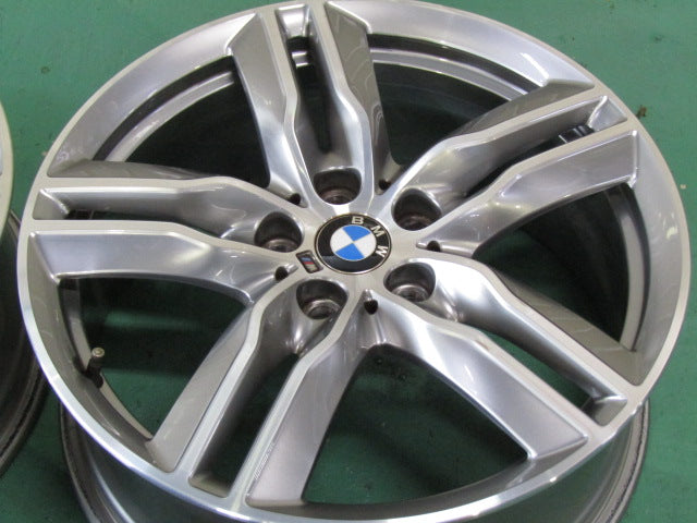 冬の特別価格・BMW・X1・F48・X2・F39・MINI・F30・クロスオーバー【ホイール】BMW　F48　X1純正　ダブルスポークスタイリング570M【タイヤ】ピレリ　アイスゼロアシンメトリコ（保土ヶ谷本店）