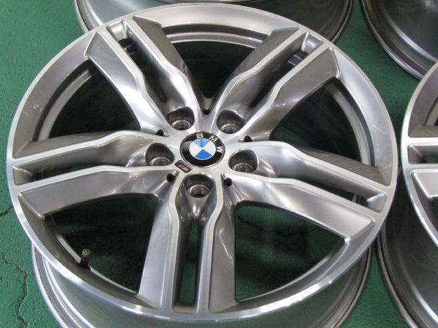 冬の特別価格・BMW・X1・F48・X2・F39・MINI・F30・クロスオーバー【ホイール】BMW　F48　X1純正　ダブルスポークスタイリング570M【タイヤ】ピレリ　アイスゼロアシンメトリコ（保土ヶ谷本店）