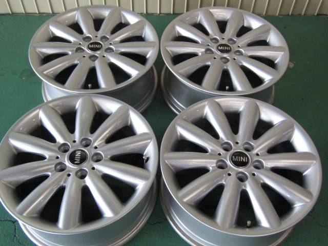 新車外し品・MINI・クーパーS・ミニワン・カブリオ・F55・F56・F57【ホイール】MINI　F55/F56　クーパー純正　コスモススポーク499【タイヤ】ハンコック　ベンタス　Prime4（プライム4）（保土ヶ谷本店）